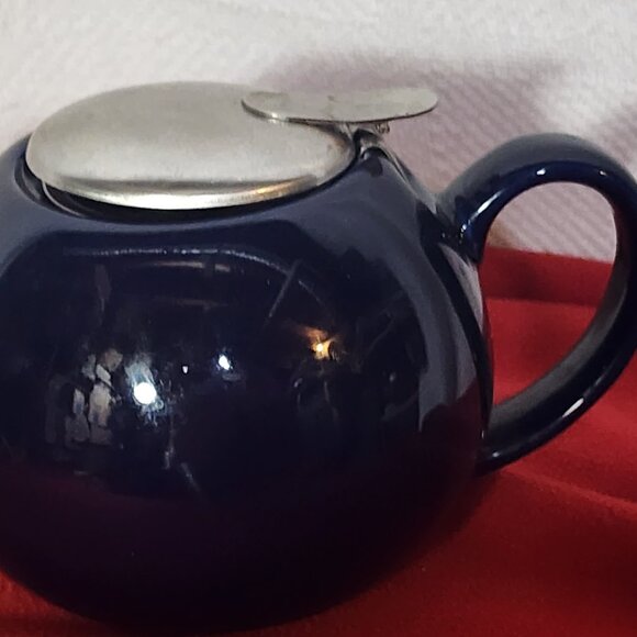 Classic Bistro Bright Cobalt 2 Cup Infuser Personal Porcelain Teapot w/Metal Lid - Picture 2 of 16